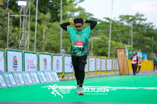 Race photo from Arutmin Borneo Run 2024