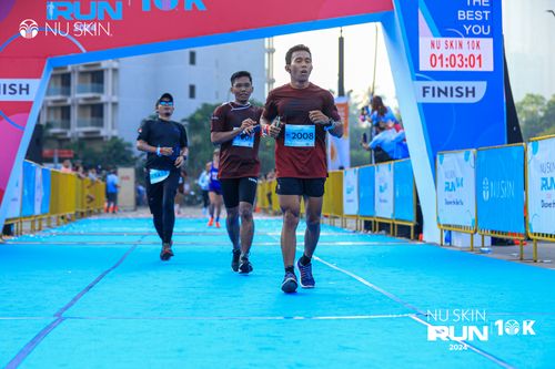 Race photo from Nu Skin Run 10K