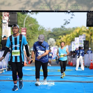 Race photo from BOGORUN 2026