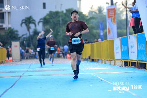 Race photo from Nu Skin Run 10K