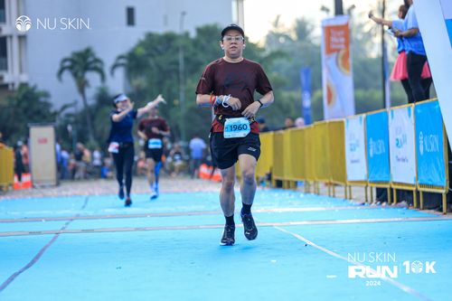 Race photo from Nu Skin Run 10K