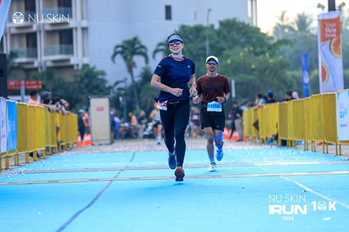 Race photo from Nu Skin Run 10K