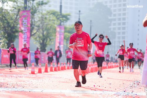 Race photo from Smartfren Run 2025 