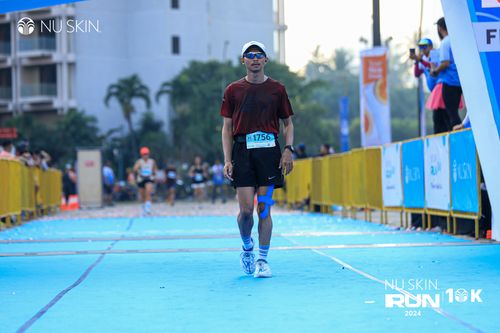 Race photo from Nu Skin Run 10K