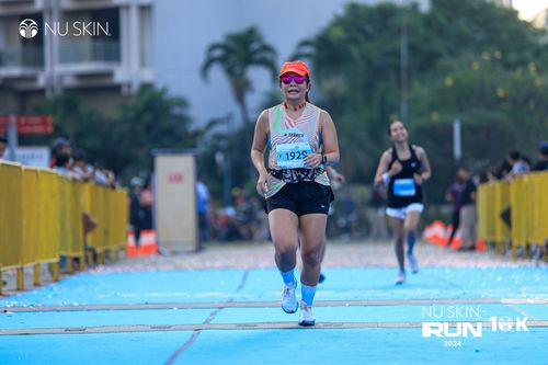 Race photo from Nu Skin Run 10K