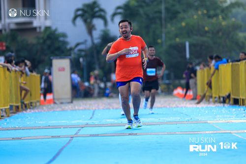 Race photo from Nu Skin Run 10K