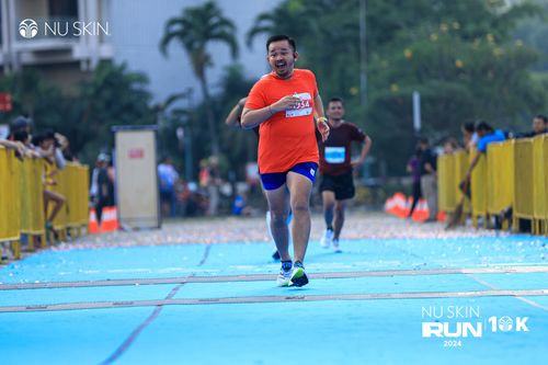 Race photo from Nu Skin Run 10K