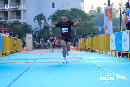 Race photo from Nu Skin Run 10K
