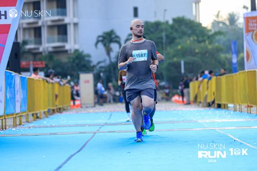 Race photo from Nu Skin Run 10K