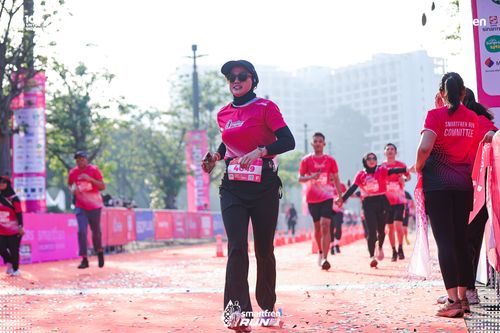Race photo from Smartfren Run 2025 