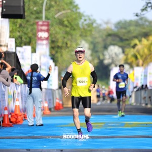 Race photo from BOGORUN 2026