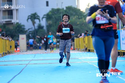 Race photo from Nu Skin Run 10K