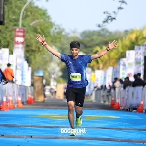 Race photo from BOGORUN 2026