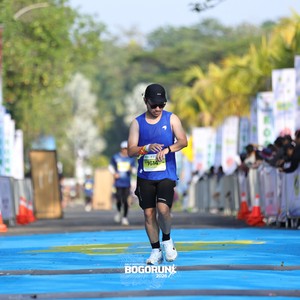 Race photo from BOGORUN 2026