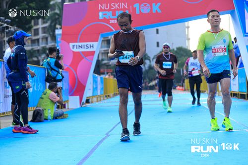 Race photo from Nu Skin Run 10K