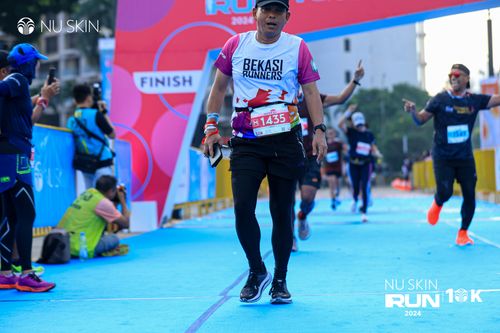 Race photo from Nu Skin Run 10K
