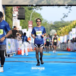 Race photo from BOGORUN 2026