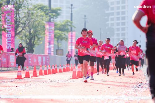 Race photo from Smartfren Run 2025 