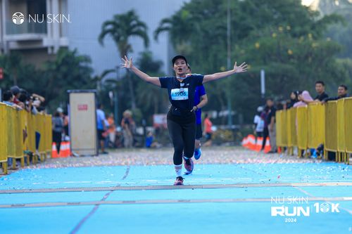 Race photo from Nu Skin Run 10K