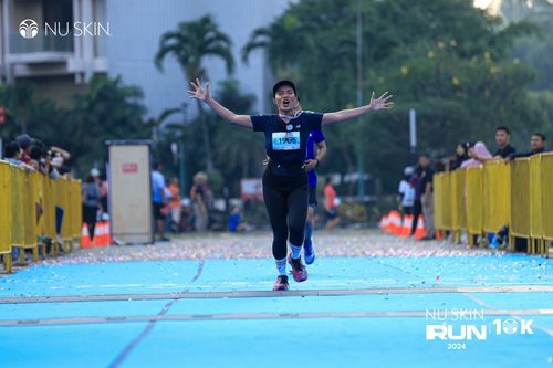 Race photo from Nu Skin Run 10K