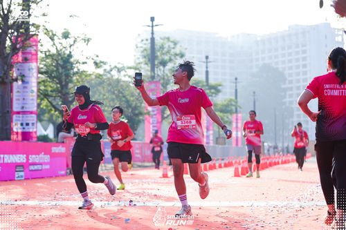 Race photo from Smartfren Run 2025 