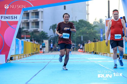 Race photo from Nu Skin Run 10K