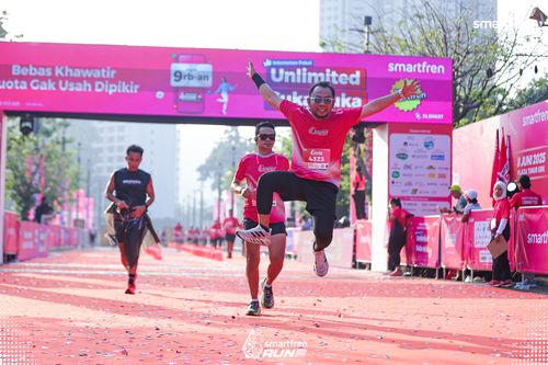 Race photo from Smartfren Run 2025 