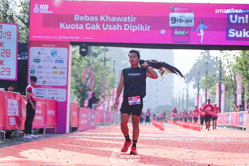 Race photo from Smartfren Run 2025 