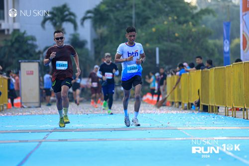 Race photo from Nu Skin Run 10K