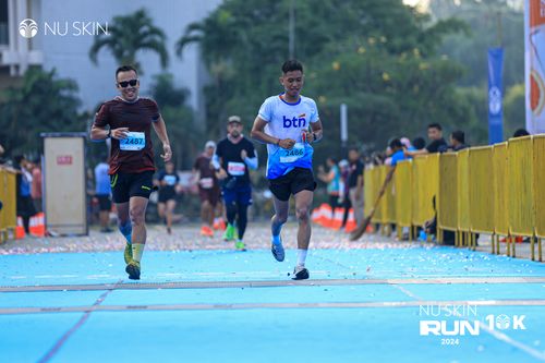 Race photo from Nu Skin Run 10K