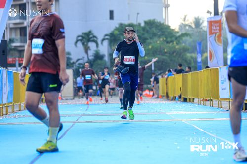 Race photo from Nu Skin Run 10K