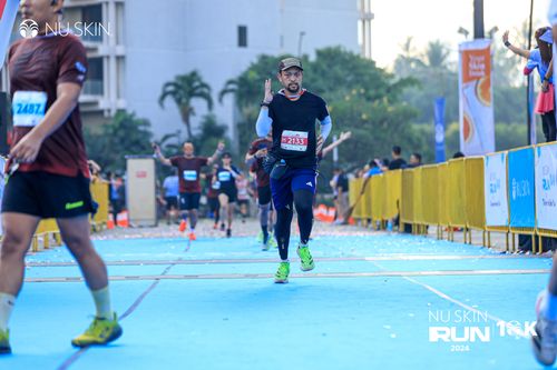 Race photo from Nu Skin Run 10K