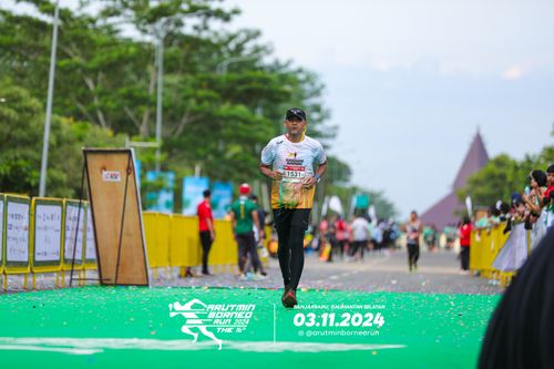 Race photo from Arutmin Borneo Run 2024
