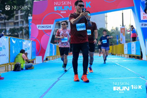 Race photo from Nu Skin Run 10K