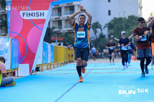 Race photo from Nu Skin Run 10K