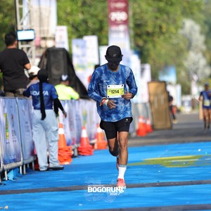 Race photo from BOGORUN 2026