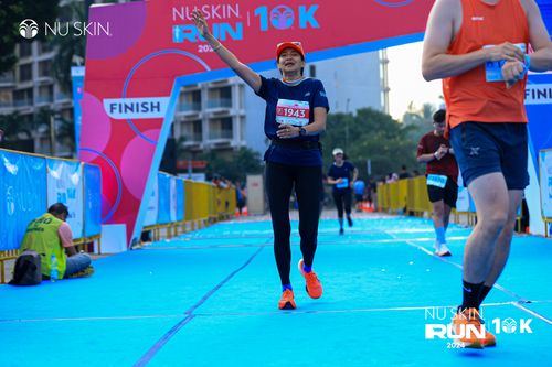 Race photo from Nu Skin Run 10K