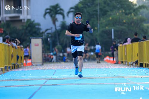 Race photo from Nu Skin Run 10K