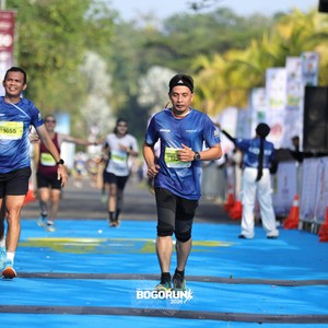 Race photo from BOGORUN 2026