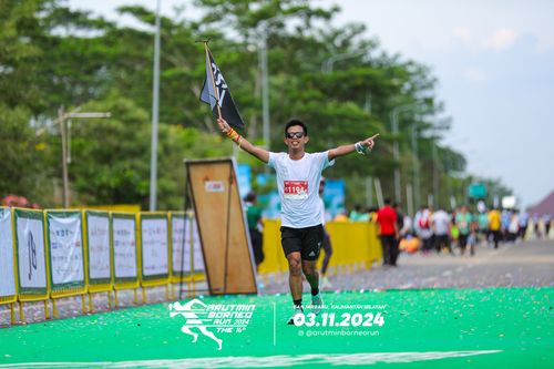Race photo from Arutmin Borneo Run 2024