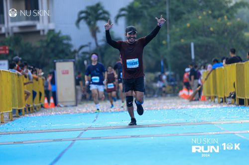 Race photo from Nu Skin Run 10K