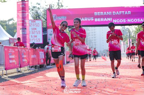 Race photo from Smartfren Run 2025 
