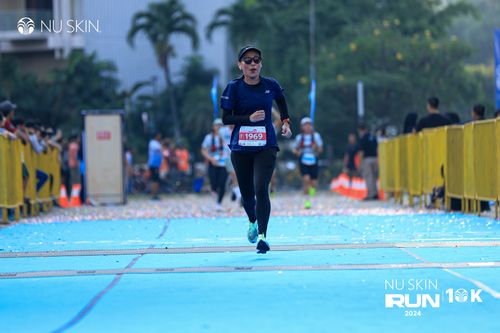 Race photo from Nu Skin Run 10K