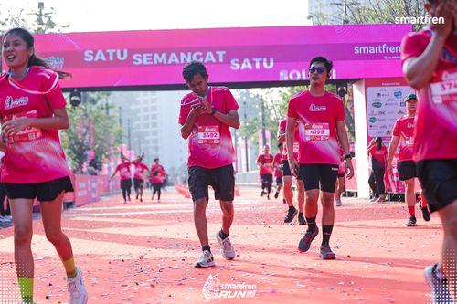 Race photo from Smartfren Run 2025 