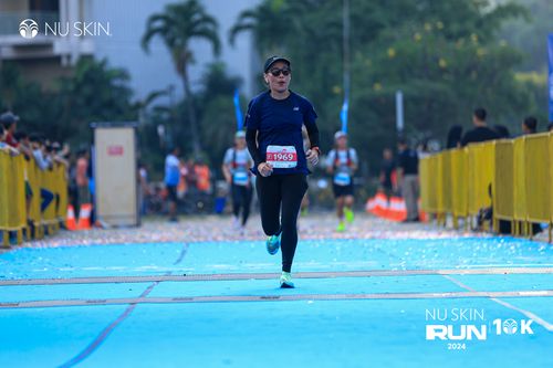 Race photo from Nu Skin Run 10K