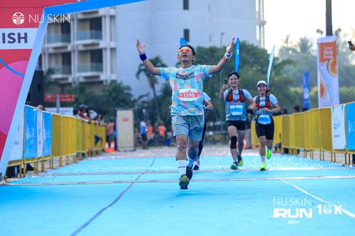 Race photo from Nu Skin Run 10K