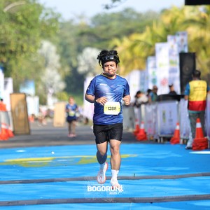 Race photo from BOGORUN 2026