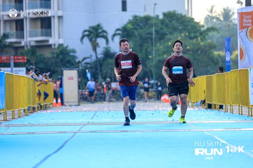Race photo from Nu Skin Run 10K