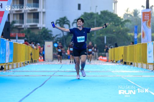 Race photo from Nu Skin Run 10K
