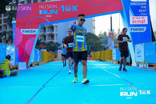 Race photo from Nu Skin Run 10K